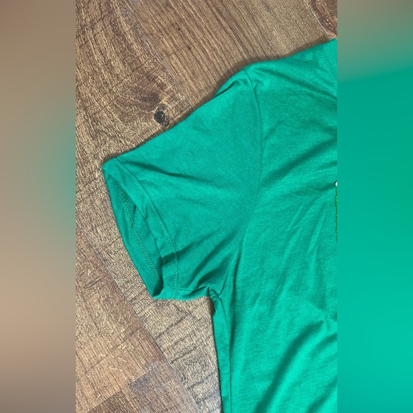 St Patrick’s day juniors teen flip sequin T-shirt kiss me & pinch me - Picture 5 of 6